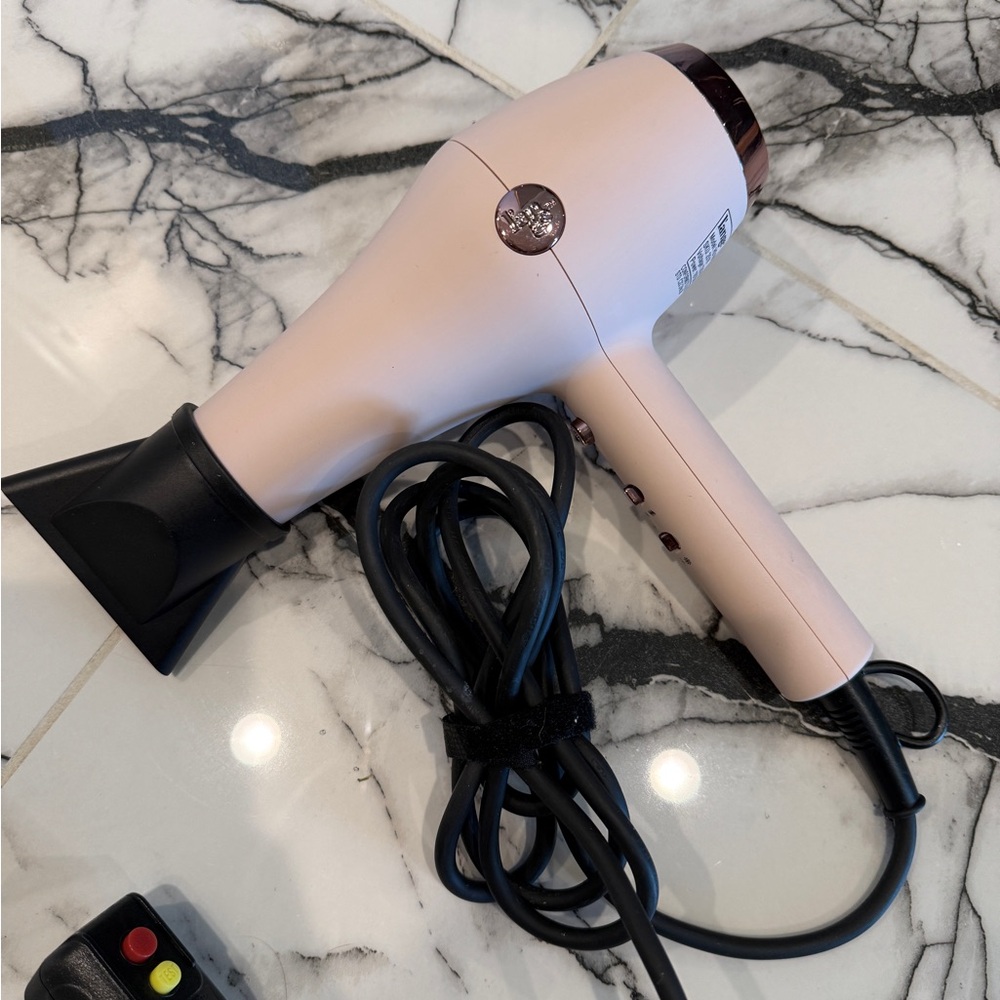 Lange Blush Pink Hair Dryer